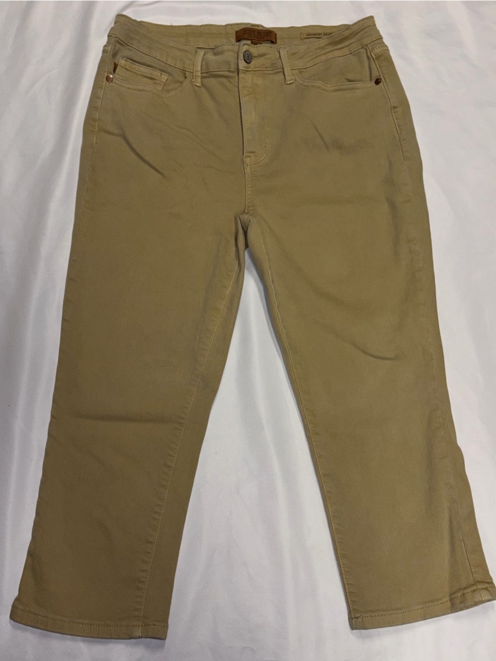 Judy Blue Women's Capris in Tan Lot B